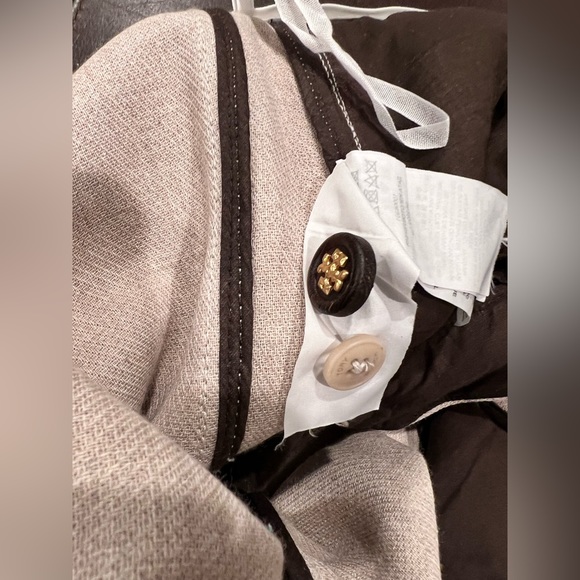 Authentic Tory Burch Phoebe pants in light khaki color. - Picture 15 of 16